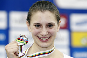 ROT  //     Nach der gestrigen Goldmedaille im Teamsprint holte Miriam Welte (BDR / Deutschland)  die Silbermedaille im 500-Meter Zeitfahren  - 500 Meter Zeitfahren Frauen - Bahn-WM 2013 / Minsk - WM Bahn - BahnWM - Bahnweltmeisterschaft - Bahnradsport - Bahnradrennen - Nationaltrikot - Nationalmannschaft  - © H. A. ROTH-FOTO - 50259 PULHEIM - Telefon 02238-962790 - www.Roth-Foto.de - Weitere Fotos in der Bilddatenbank www.Augenklick.de und www.Roth-Foto.de  NUR DEUTSCHLAND - *** Local Caption ***  - copyright by: ROTH-FOTO , Im Wiesengrund 28 , 50259 Pulheim ,  Raiffeisenbank Frechen-Hrth  , BLZ 37062365 , Kto. 3000518017 , Tel.+49-(0)2238-962790 , Abdruck + jede Verwendung honorarpflichtig. Honorar ist MwSt-pflichtig: + 7% MwSt. Veroeffentlichung ausschliesslich fuer journalistisch-publizistische Zwecke. Verwendung bedingt das Einverstaendniss unserer AGBs: AGBs unter: www.Roth-Foto.de