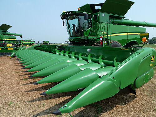 Corn Combine Harvester Machine