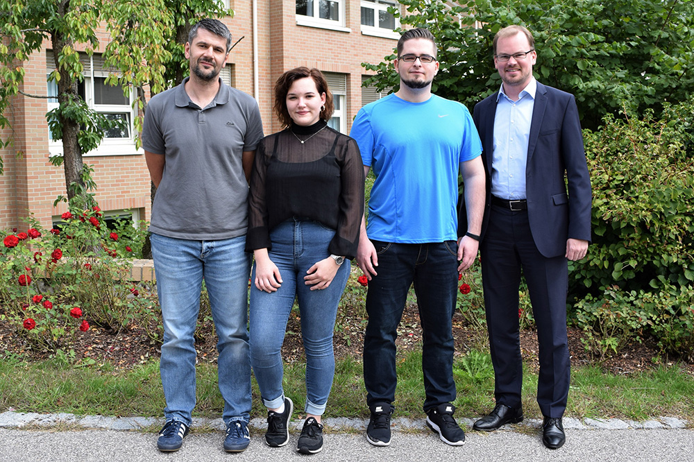 v.li.: Jürgen Lang, Katharina Meisenecker, Georg Wiesner und Marius Aach. (Foto: Bernhard Krebs) 